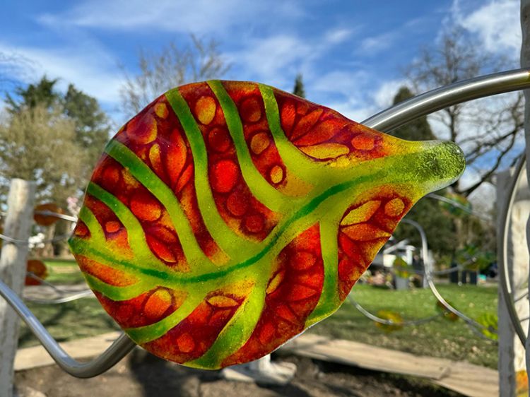 Buntes Glasblatt Buntes Glasblatt